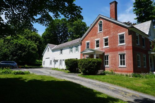 8 Mckinley Cir, Marlborough, NH 03455-2430