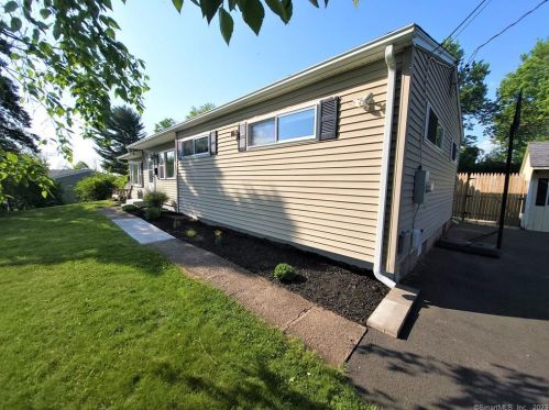 34 Charter Rd, Ellington, CT 06029-4223