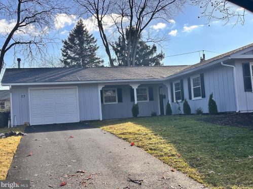 17 Enderly Ln, Willingboro, NJ 08046-2214