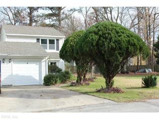3 Romsey Cir, Chesapeake, VA 23320-2541