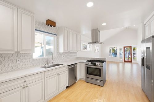 317 Bush St, Anaheim CA  92805-3119 exterior