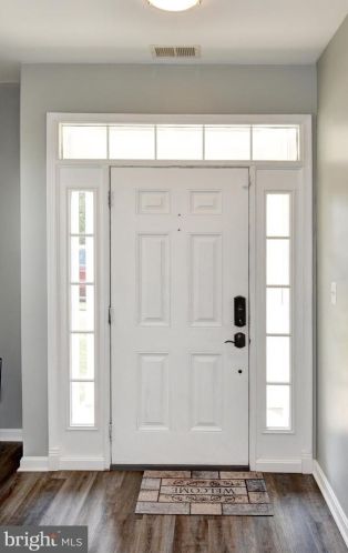 12944 Correen Hills Dr, Bristow, VA 20136-2638