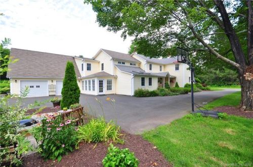 199 Barn Door Hills Rd, Granby, CT 06035-2917
