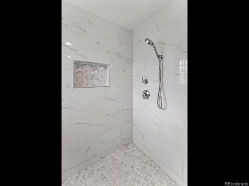 4930 Clarkson St, Englewood CO  80113-7008 exterior