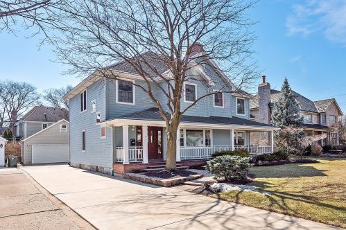 451 Colfax Ave, Willowbrook, IL 60514-2703