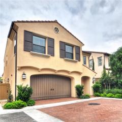 65 Twin Flower, Irvine, CA 92620-3695