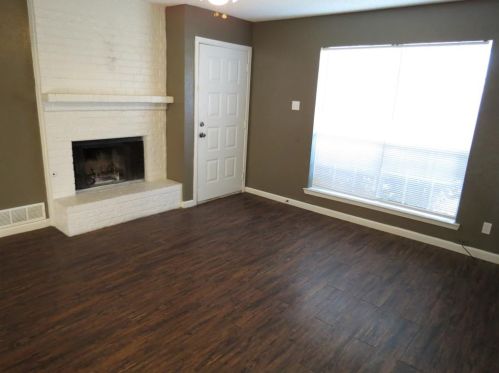 3617 Jewel St, Garland TX  75048-3871 exterior