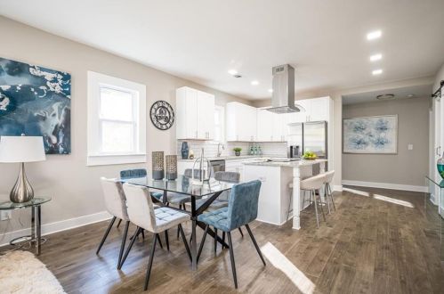 1421 Graymont Dr, Atlanta, GA 30310-3923