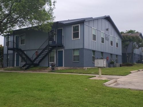 1916 Roberts Cut Off Rd, Fort Worth TX  76114-1854 exterior