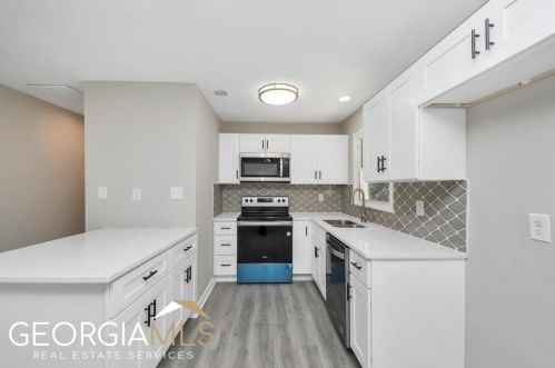 2260 Baywood Dr, Atlanta GA  30315-6534 exterior