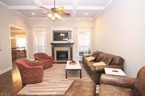 2074 Hiwassee Dr, Bonaire GA  31005-2507 exterior