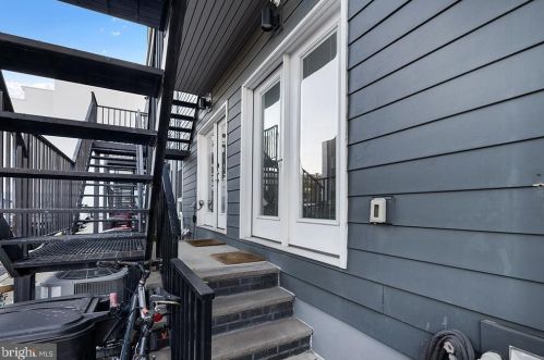 1225 5 St, Philadelphia PA 19122-5234 exterior