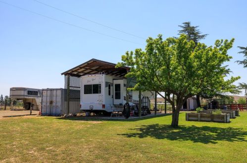 15742 Orange Blossom Rd, Valley Home CA 95361-9522 exterior