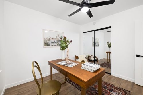 11609 Atkinson Ave, Hawthorne CA  90250-1827 exterior