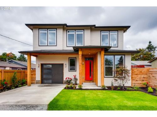 7827 54 Ave, Portland OR  97213-2748 exterior