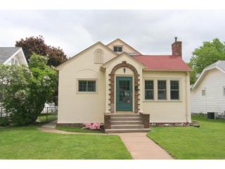 2735 Garfield St, Minneapolis MN  55418-3017 exterior