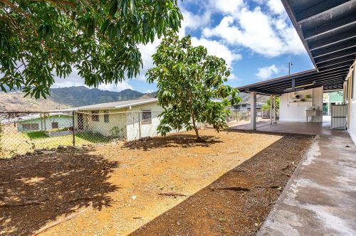909 Aipo St, Honolulu HI  96825-2521 exterior