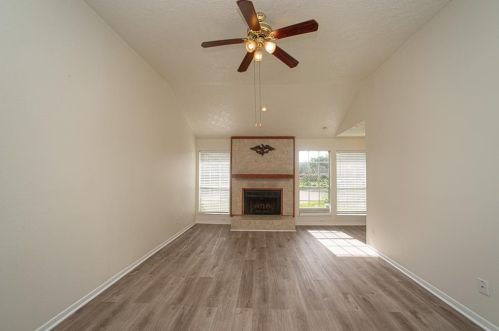 16906 Canary St, Conroe TX  77385-3409 exterior