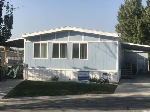 209 Jordan View Cir, Sandy UT  84070-6744 exterior