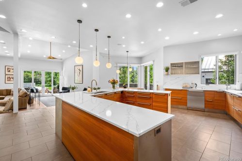 2350 Monroe St, Denver CO  80210-5644 exterior