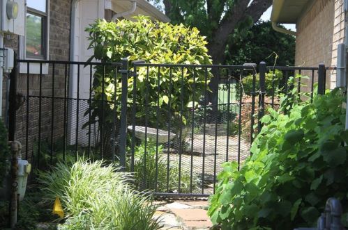 2730 Laurel Oaks Dr, Garland, TX 75044-6940