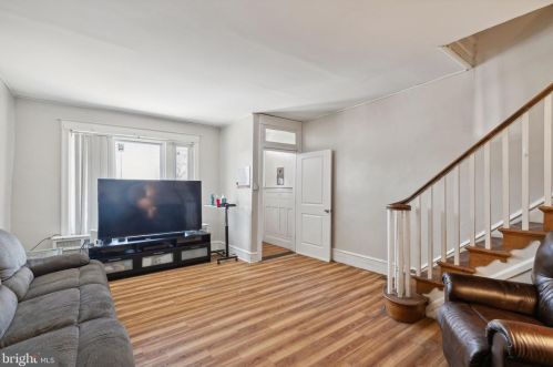 2203 24th St, Philadelphia, PA 19145-3205