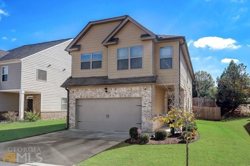 1066 Lear Dr, Locust Grove, GA 30248-7225