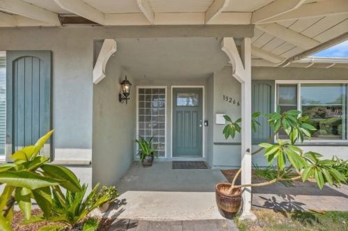 13266 Wanesta Dr, Poway, CA 92064-4624