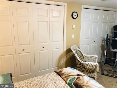 17 Friendship Ct, Charles Town WV 25414-5058 exterior