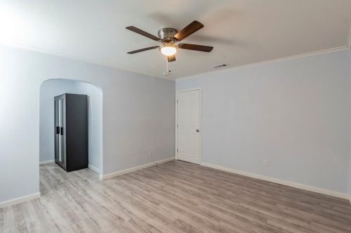 1401 Inwood Blvd, Garland TX 75042-8112 exterior