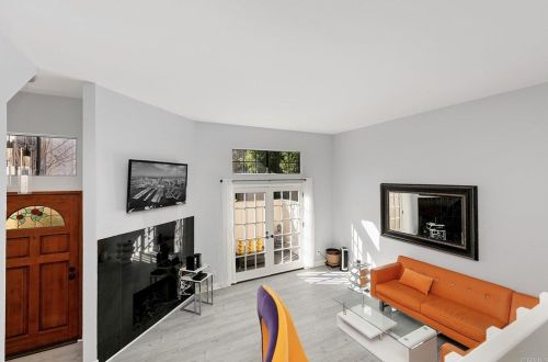 2372 Altisma Way, Carlsbad, CA 92009-8808