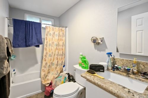 611 Broadway, Anaheim CA  92805-4101 exterior