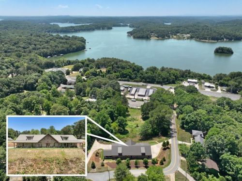 3305 Hilltop Cir, Gainesville, GA 30506-0037