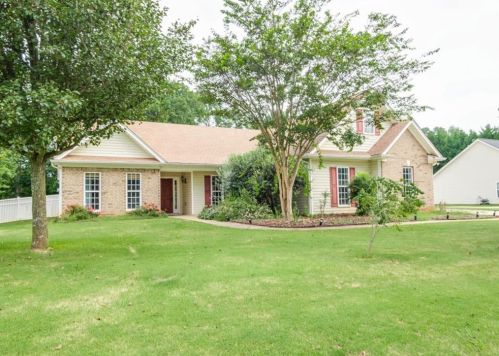 227 Bailey Dr, Jefferson, GA 30549-7113