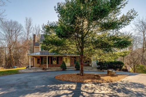 70 Dunham Pl, Southington, CT 06489-1202