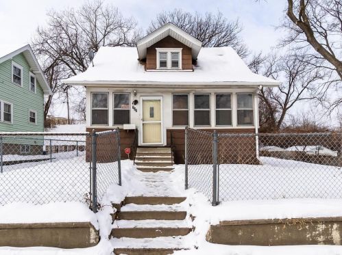 737 Desoto St, Saint Paul MN  55130-4215 exterior