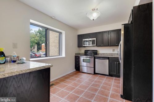 7397 Hickory Log Cir, Columbia MD  21045-5028 exterior