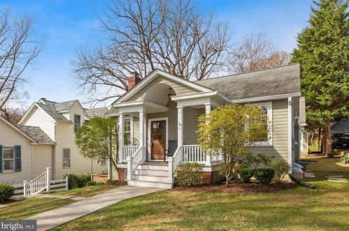 10912 Montrose Ave, Garrett Park, MD 20896-1522