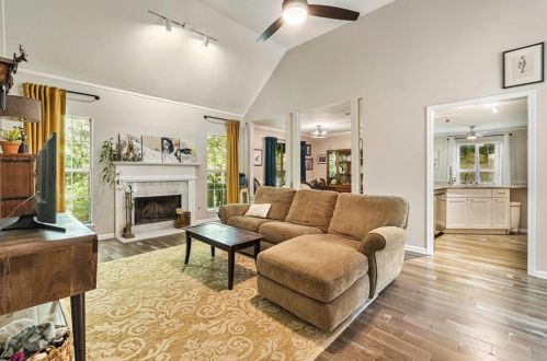 425 Streamview Ln, Stockbridge GA  30281-6030 exterior