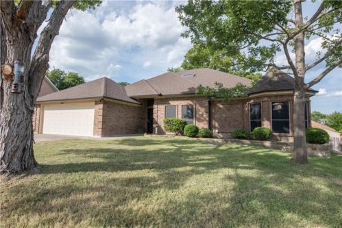 1309 Blanco Ct, Fort Worth, TX 76126-4201