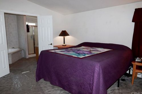 54 Maple Via, Anaheim CA  92801-1036 exterior