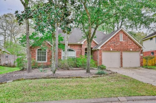 6 Snow Woods Ct, Conroe TX  77385-3445 exterior