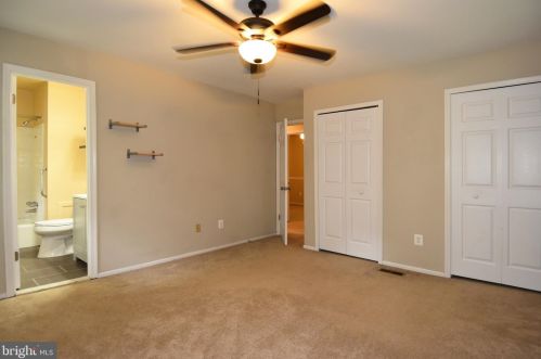 5640 Kirkham Ct, Springfield VA  22151-1709 exterior