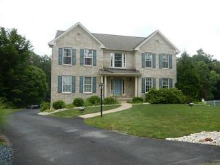 161 Janyce Dr, Greensburg, PA 15601-3946
