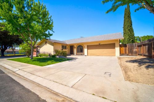 2017 Blanche St, Modesto, CA 95350-1901