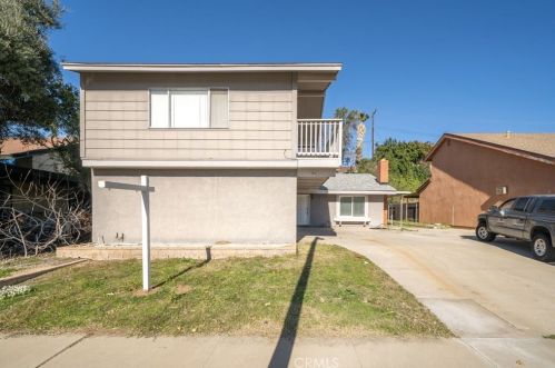 5040 Pearblossom Dr, Riverside, CA 92507-6050