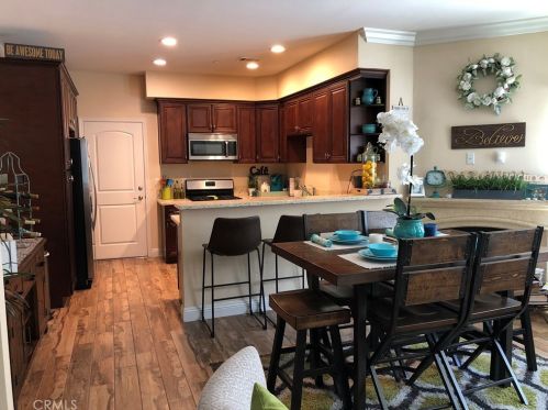 9120 Florence Ave, Downey, CA 90240-3432