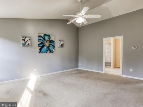 49 Pebble Beach Cir, Charles Town WV  25414-4061 exterior