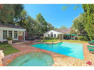 5226 Shoshone Ave, Van Nuys, CA 91316-2577