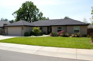 3621 Sacramento Dr, Redding, CA 96001-5456